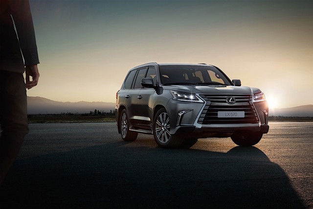 LEXUS LX