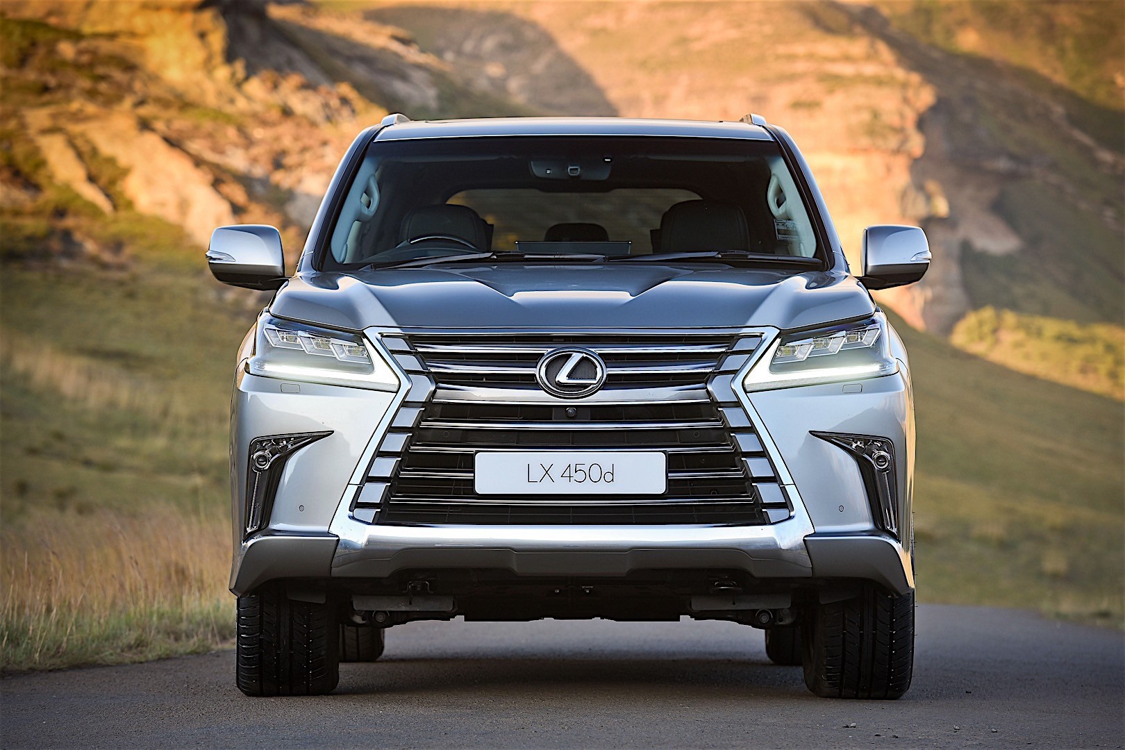 Lexus Lx photo 24