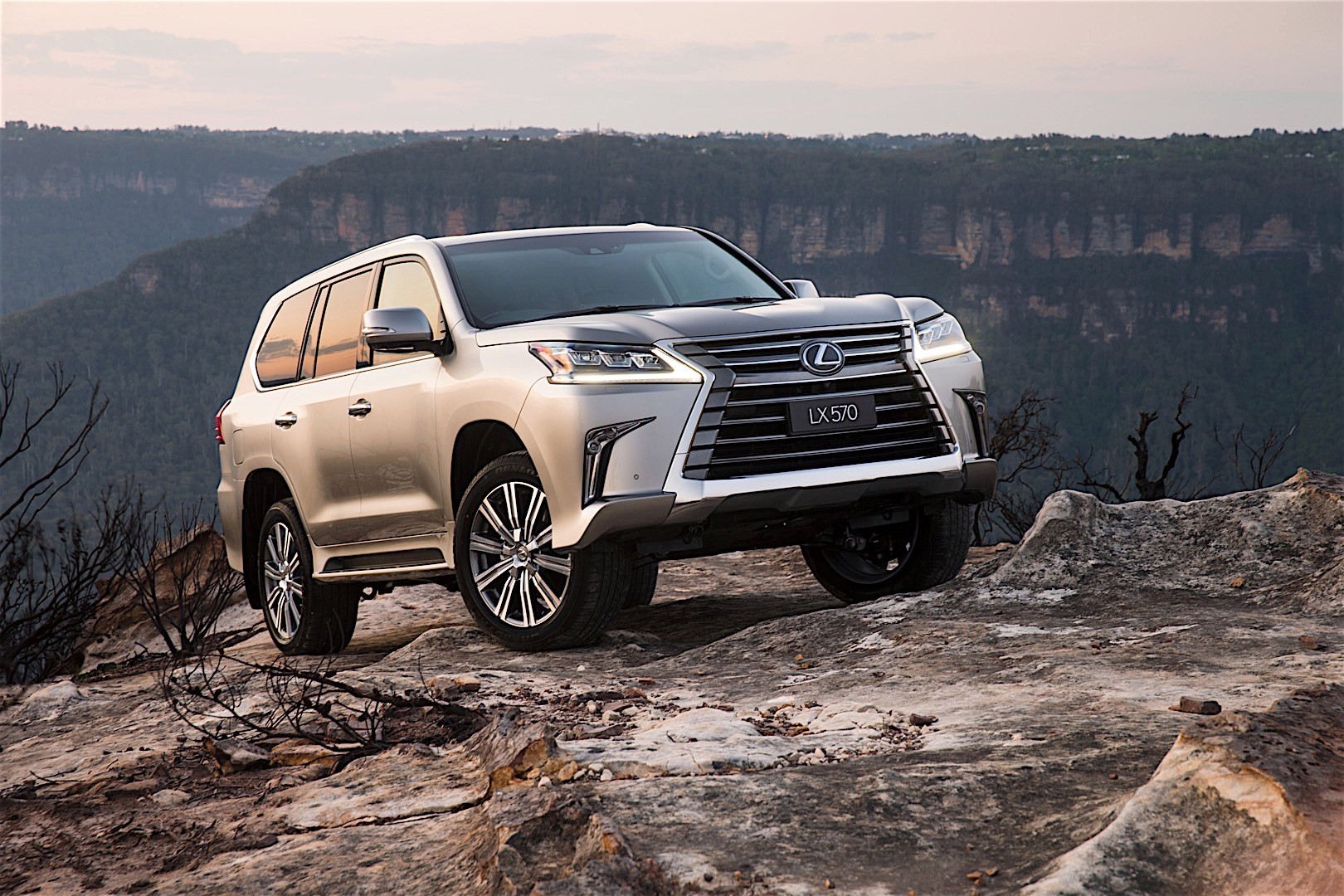 Lexus Lx photo 43