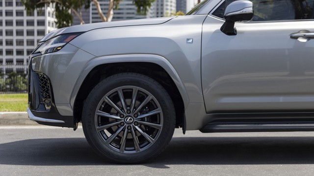 Lexus Lx photo 16