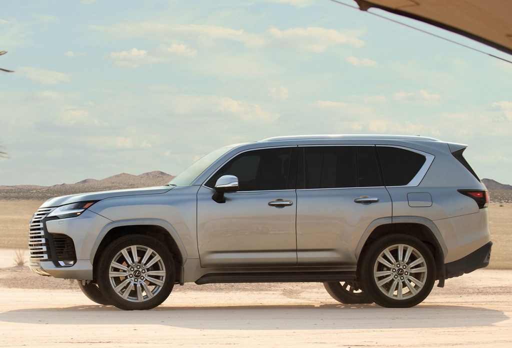 Lexus Lx photo 2