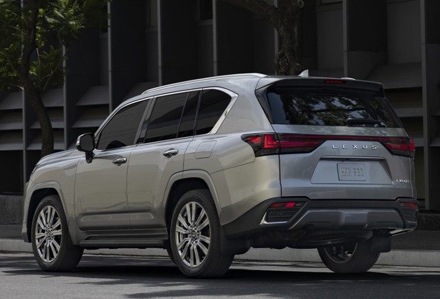 Lexus Lx photo 3