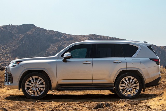 Lexus Lx photo 4