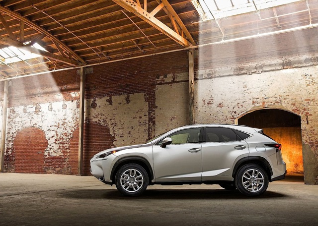 LEXUS NX