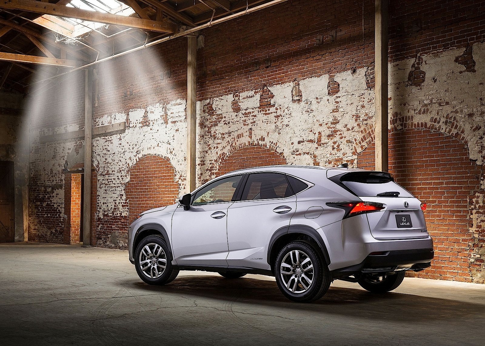 Lexus Nx photo 4