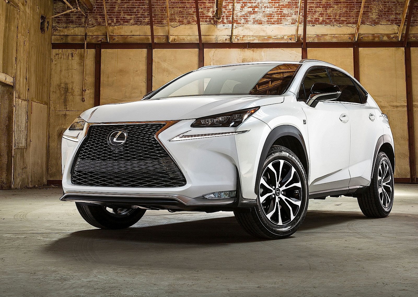 Lexus Nx photo 22