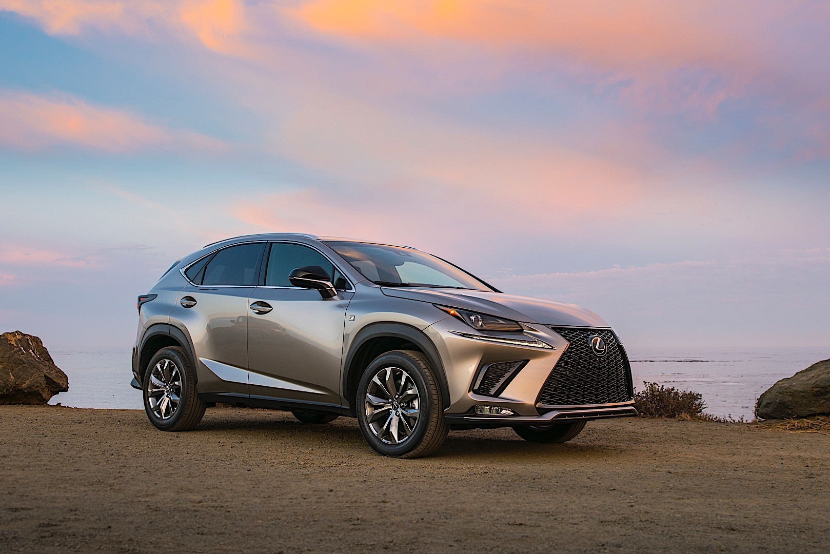 Lexus Nx photo 3