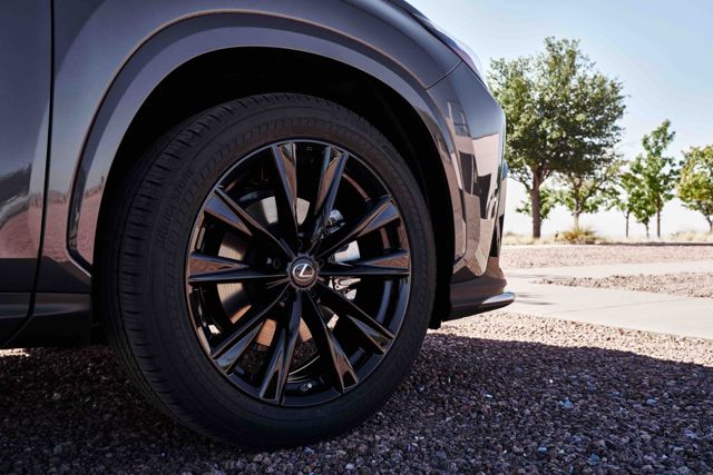 Lexus Nx photo 3