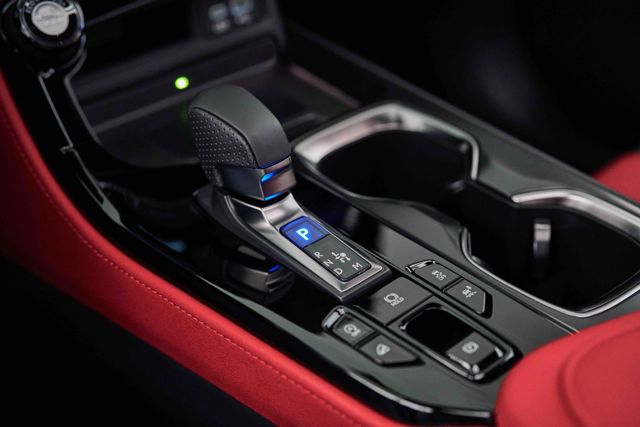 Lexus Nx photo 30