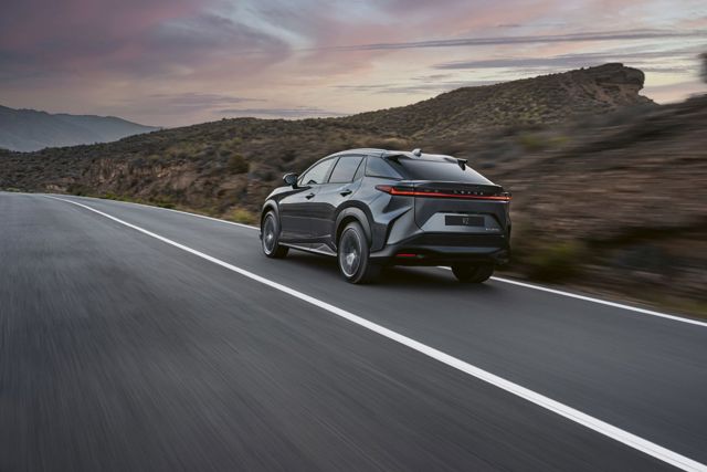 Lexus Rz photo 16