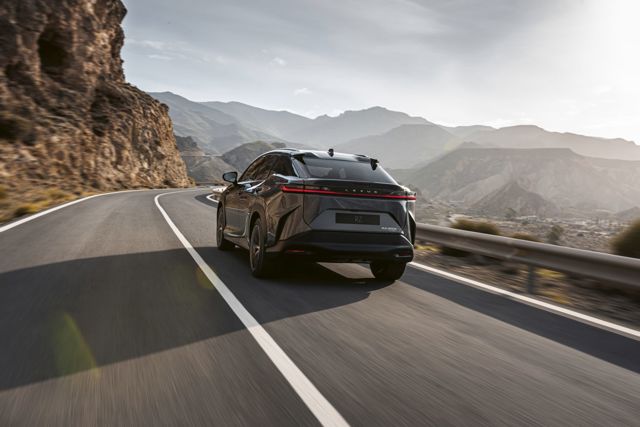 Lexus Rz photo 23