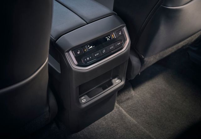 Lexus Tx photo 26