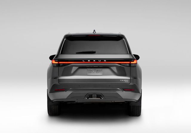 Lexus Tx photo 2