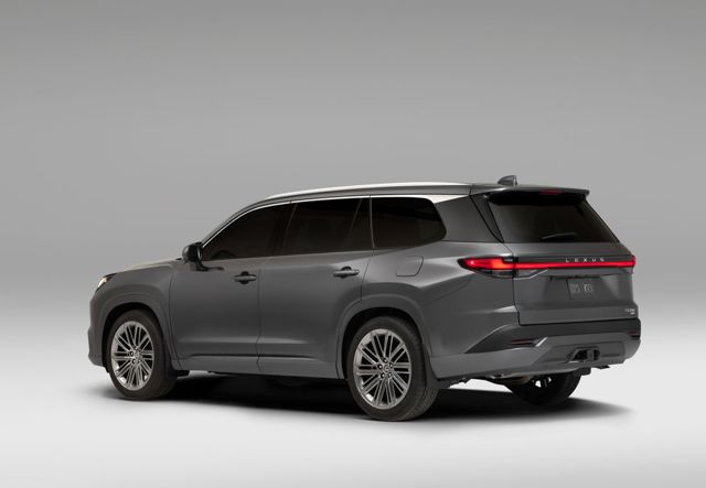 Lexus Tx photo 5