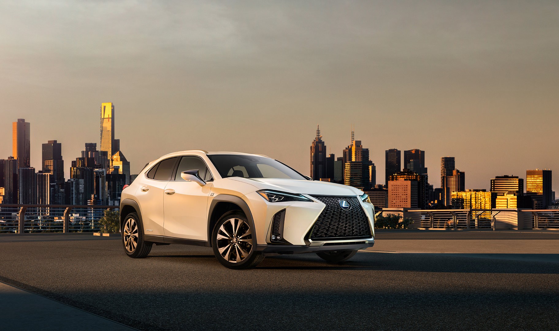 LEXUS UX
