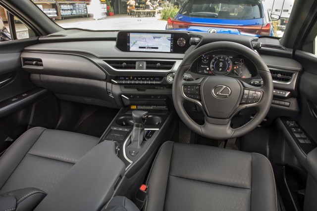 Lexus Ux photo 98
