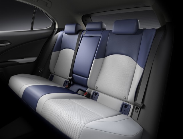 Lexus Ux photo 108