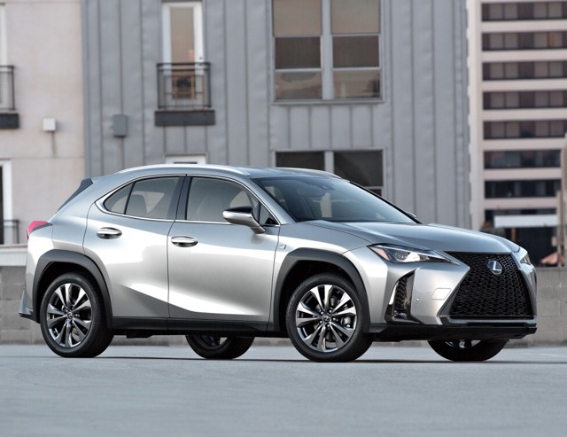 Lexus Ux photo 10