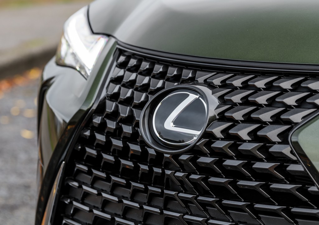 Lexus Ux photo 17