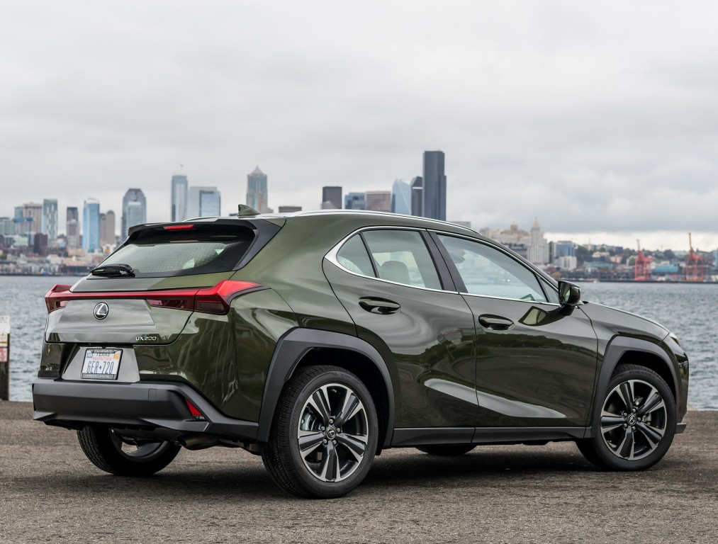 Lexus Ux photo 18
