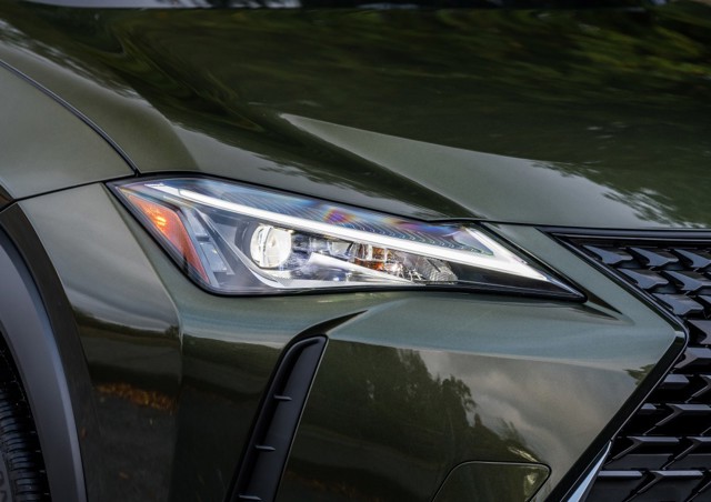Lexus Ux photo 19