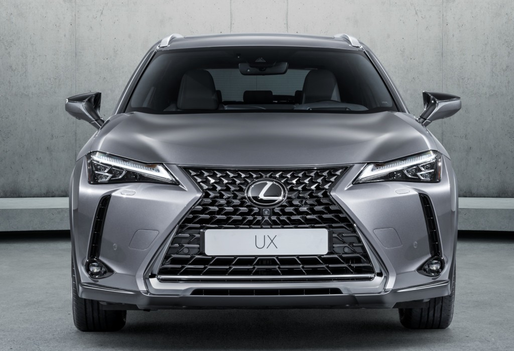 Lexus Ux photo 21