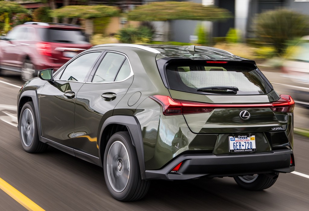 Lexus Ux photo 32