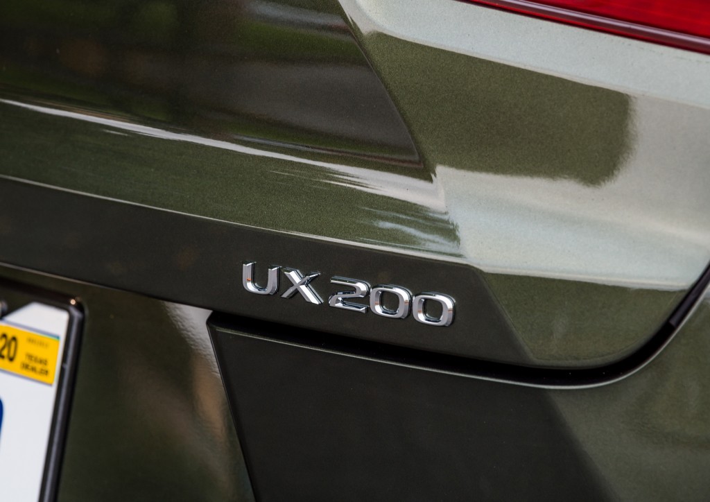 Lexus Ux photo 36