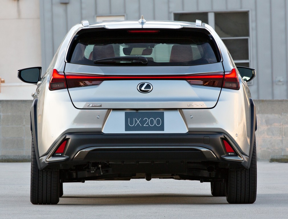 Lexus Ux photo 38