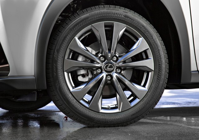 Lexus Ux photo 64