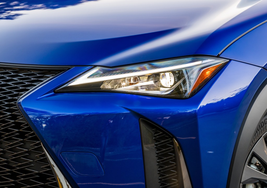 Lexus Ux photo 65