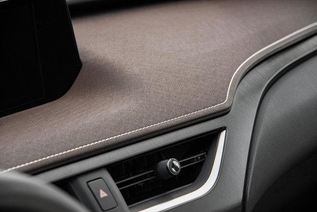 Lexus Ux photo 141