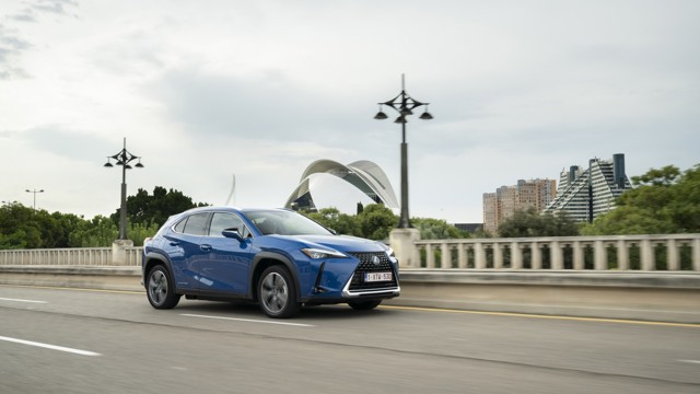 Lexus Ux photo 78