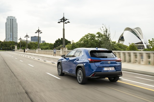 Lexus Ux photo 82