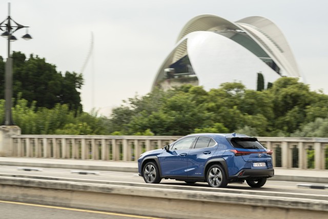 Lexus Ux photo 84