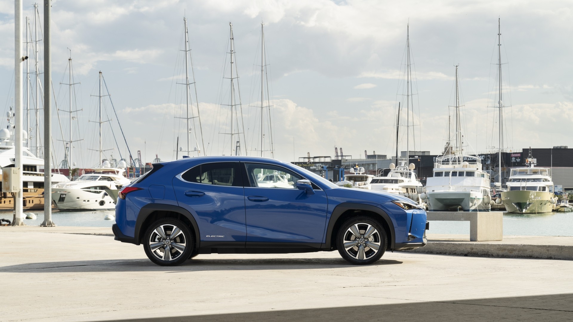 Lexus Ux photo 92