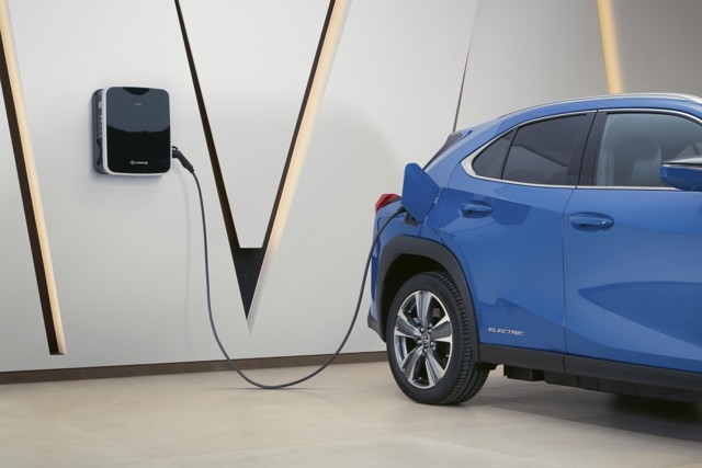 Lexus Ux photo 101