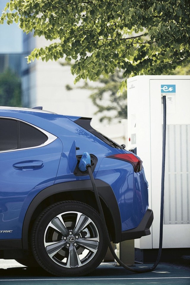 Lexus Ux photo 104
