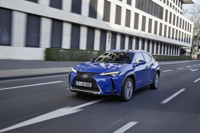 Lexus Ux photo 111