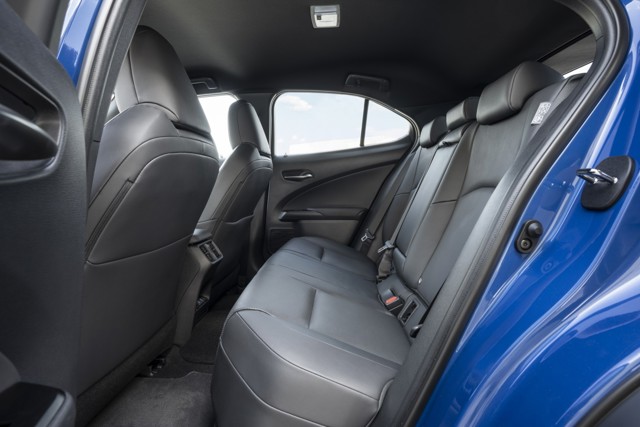 Lexus Ux photo 144