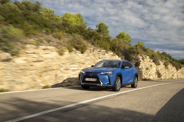 Lexus Ux photo 20