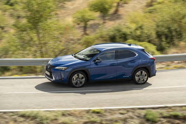 Lexus Ux photo 38