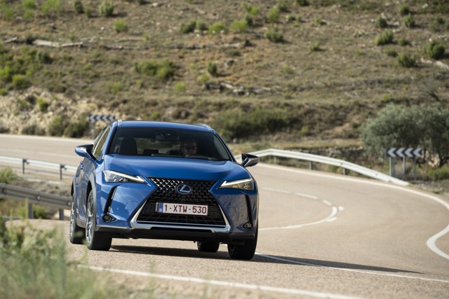 Lexus Ux photo 43