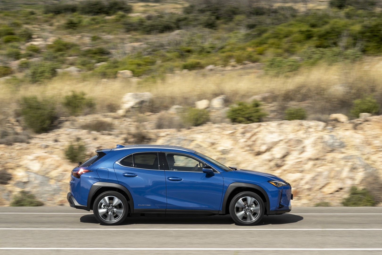 Lexus Ux photo 48