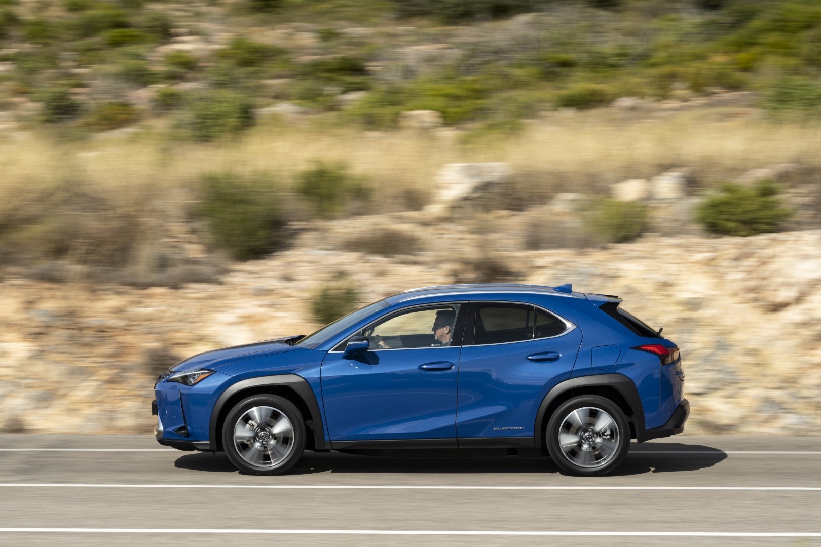 Lexus Ux photo 49