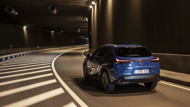 Lexus Ux photo 51