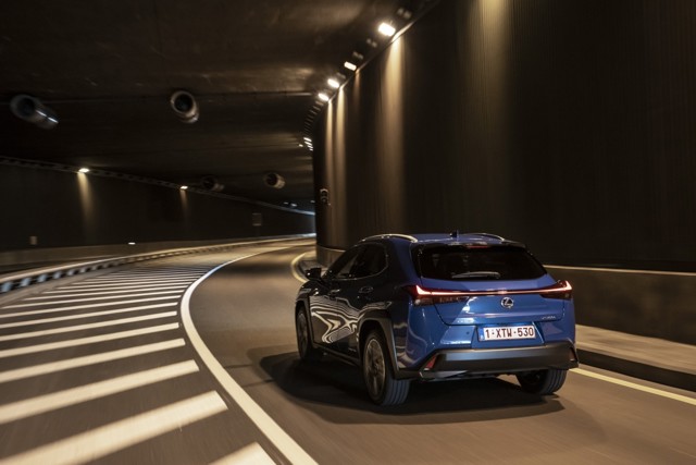 Lexus Ux photo 52