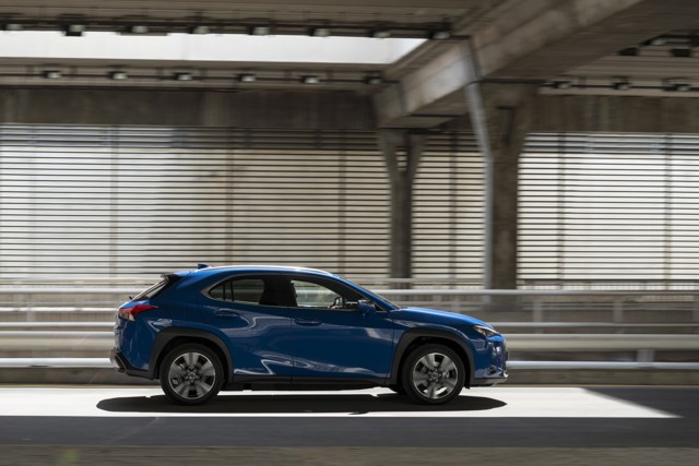 Lexus Ux photo 56