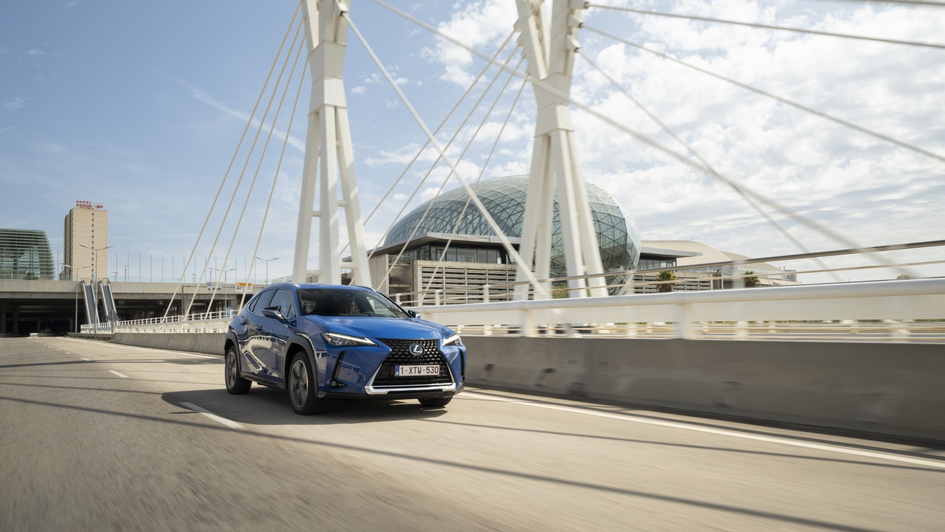 Lexus Ux photo 59