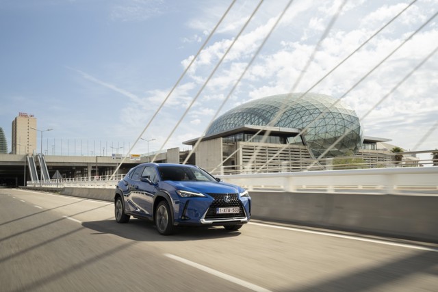 Lexus Ux photo 60